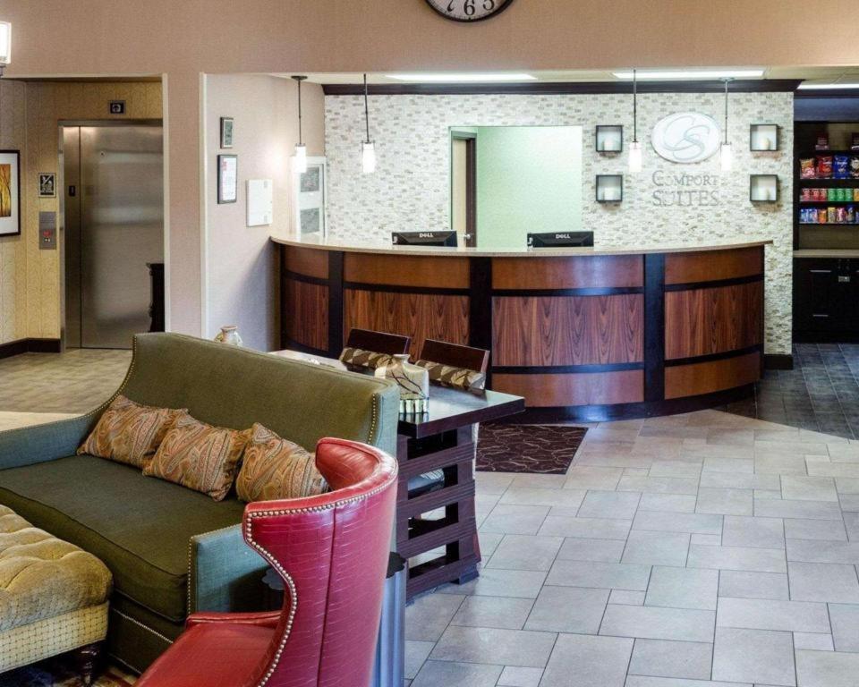 Comfort Suites Starkville Ngoại thất bức ảnh