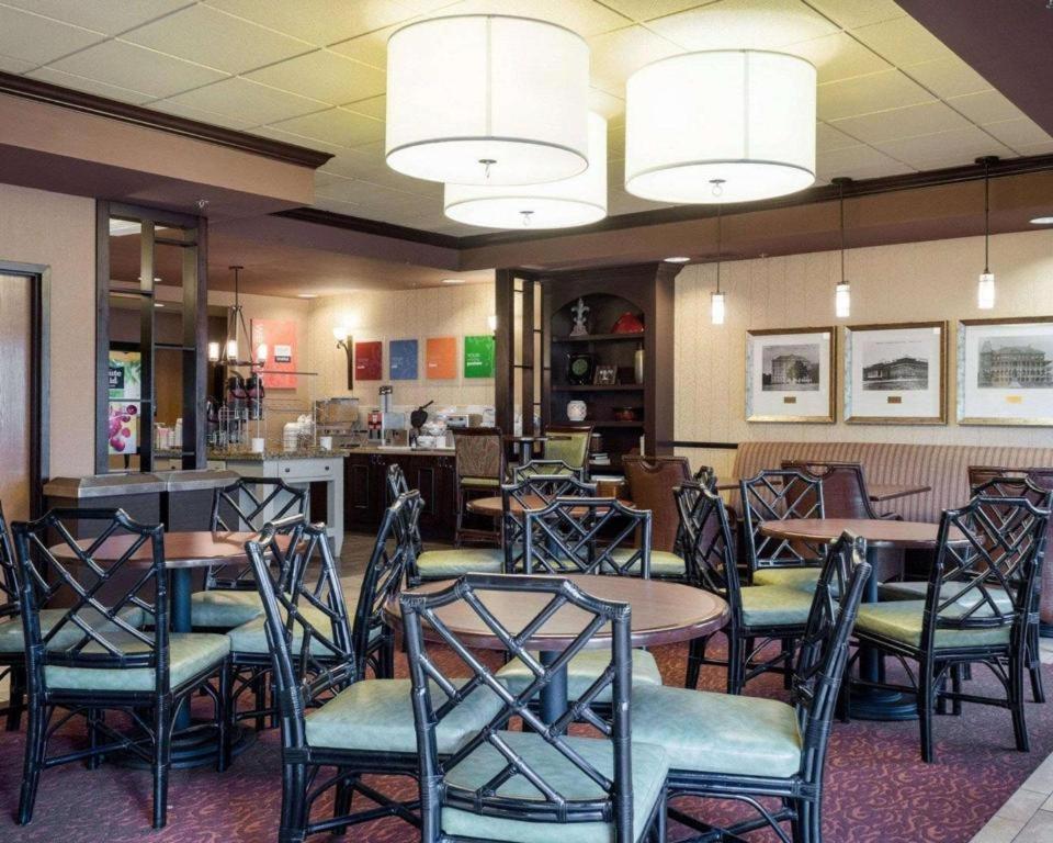 Comfort Suites Starkville Ngoại thất bức ảnh