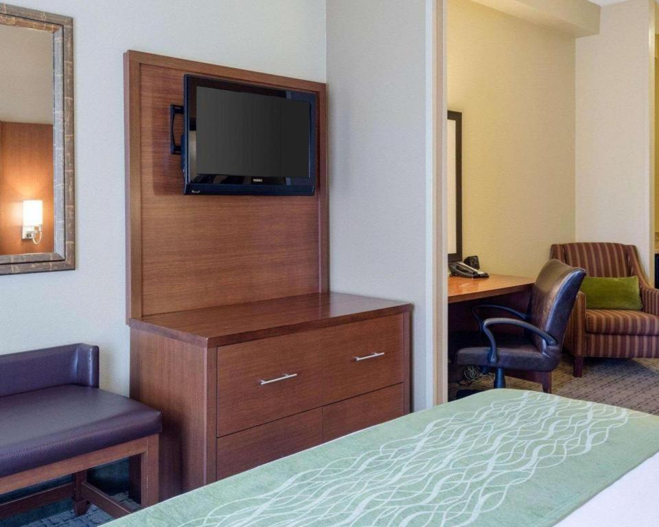Comfort Suites Starkville Ngoại thất bức ảnh