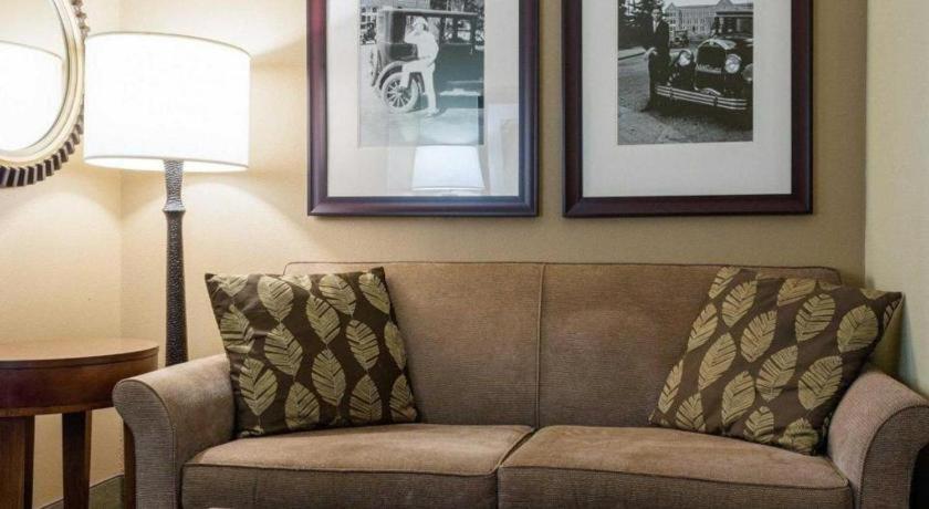 Comfort Suites Starkville Ngoại thất bức ảnh
